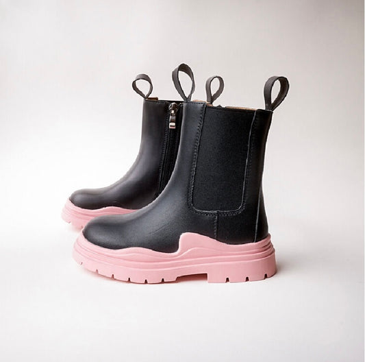 Talully’s Children's Fashion | Black Chelsea Boots 
